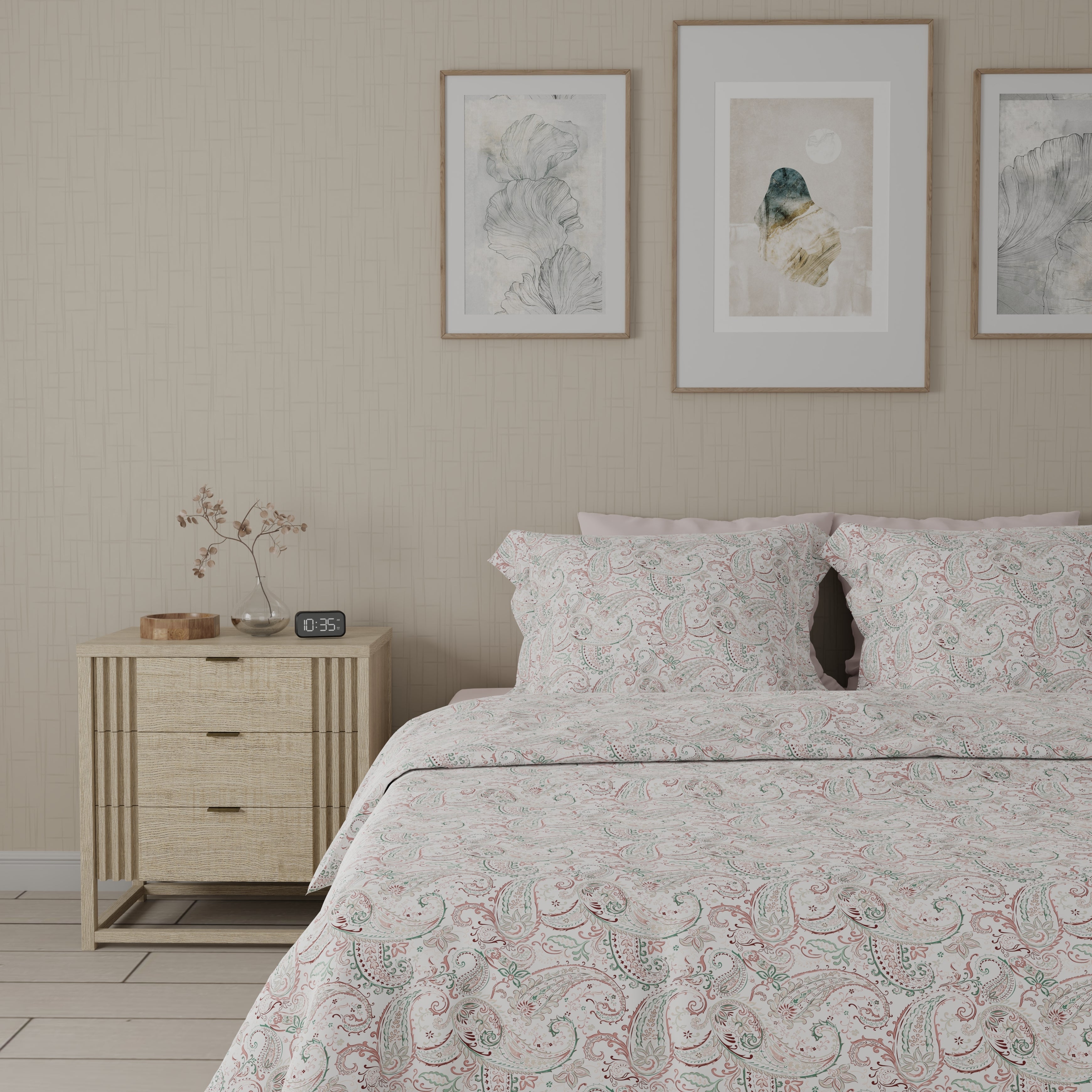 300 TC 100% Pure Cotton Paisley Paradise White-Pink Bedsheet Set